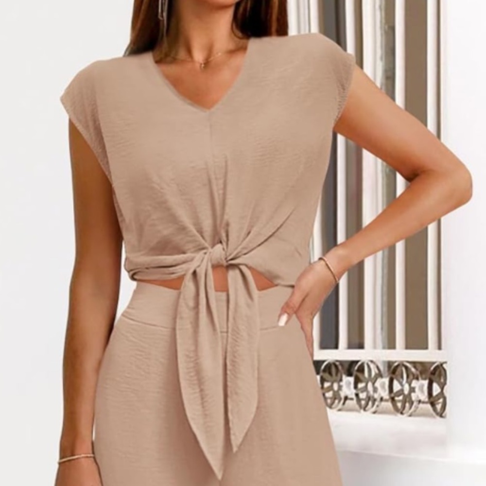 Chic Beige Women's Tie-Front Jumpsuit